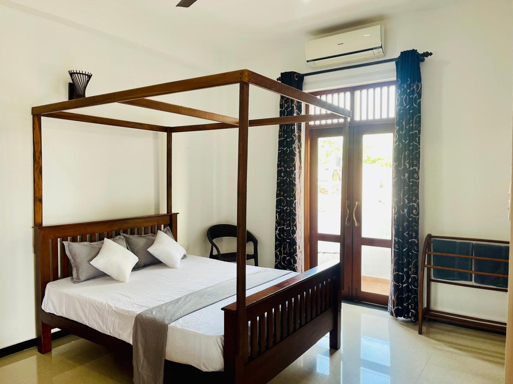 Sand & Surf Guest House Negombo Exterior foto